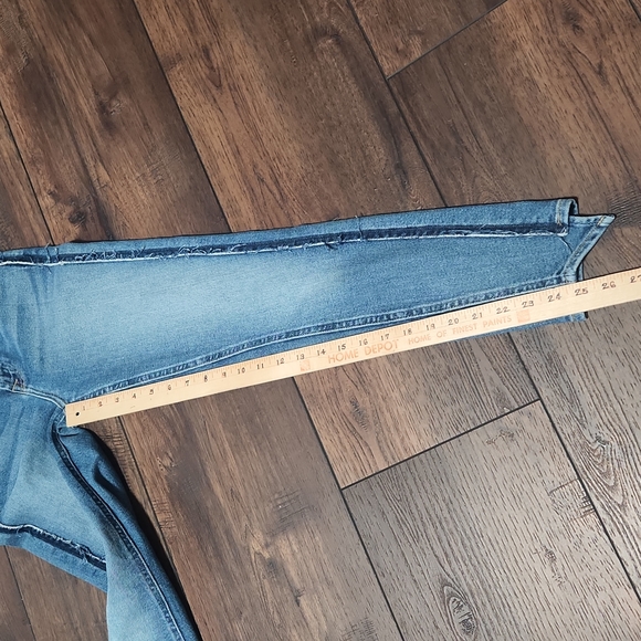 7 For All Mankind Highrise Jeans - Picture 13 of 16